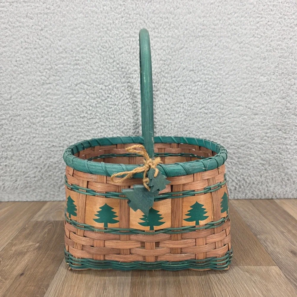 Rustic Woven Splint Christmas Basket Green Pine Tree Stencil Fixed Handle 13in